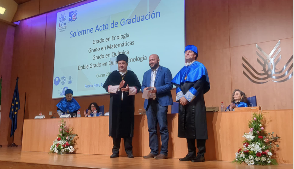 Un premio al mejor profesor